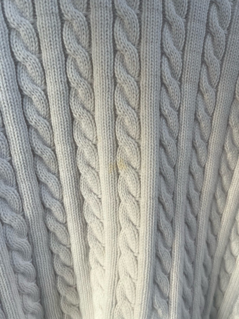 White Cable Knit V‑Neck Sweater - Picture 3 of 3